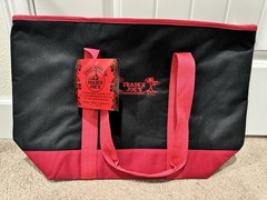 Trader Joe’s Large Insulated Tote Red/Black 7 Gallon Reusable Bag Cooler *NEW*