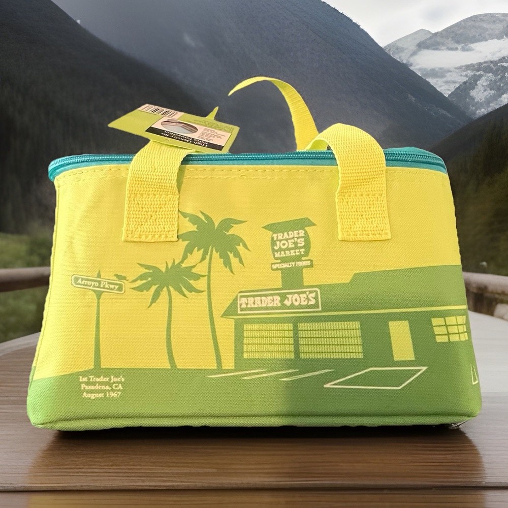 Trader Joe’s 2026 Mini Insulated Tote Summer Fun Ltd Edition Green New