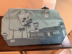 Trader Joe’s – BRAND NEW with Tags – Reusable Insulated Cooler Bag – Dusty Blue