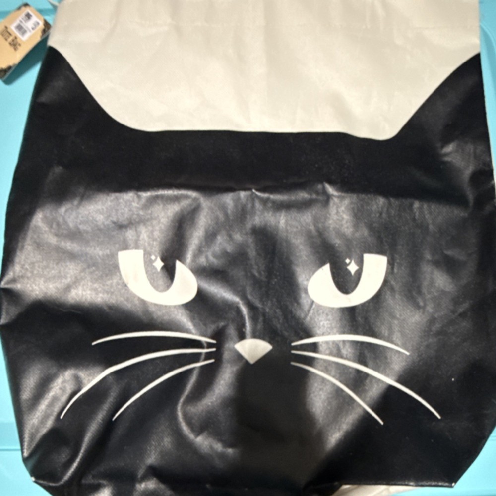 BIG LOTS Foldable Reusable Polyester Black White Cat Face Animal Print Tote Bag