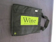 NOS Whole Foods Reusable Wine Bag – holds 6 wine bottles – Black and Green
