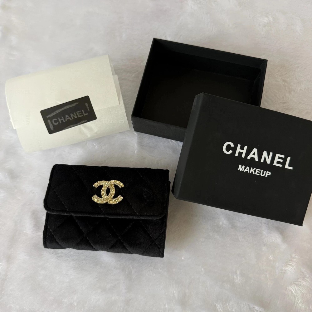 CC Beauty VIP Gift Bag with box