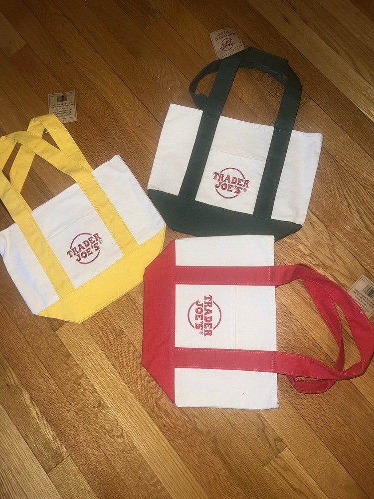 NWT Trader Joes – Three Mini Canvas Tote Bags – Green Yellow Red