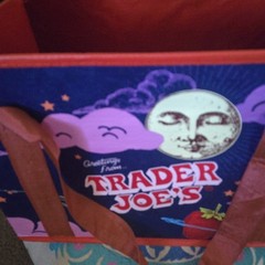 Trader Joe’s Stand-Up Collapsible Tote Bag 6 gal Greetings Graphic Print 10in