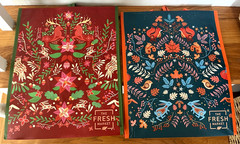 2 The Fresh Market Reusable Shopping Bags Keep Cool Fall Christmas 12 x 8 x 15